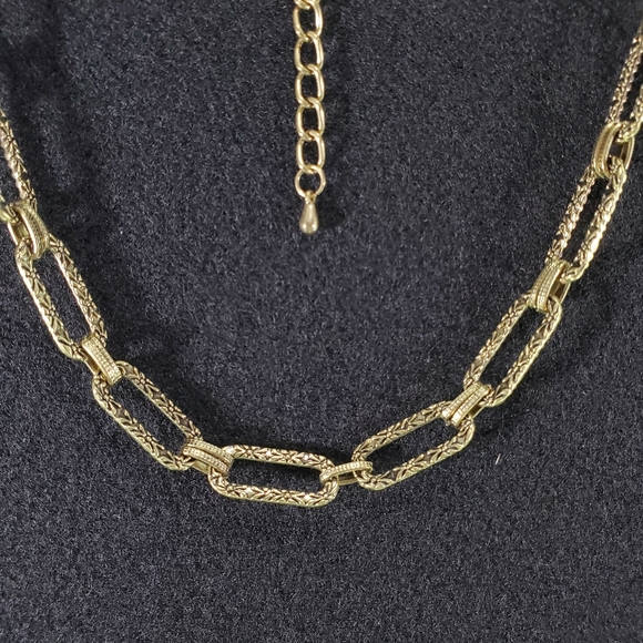 Necklace Bundle of 3 Faux Amethyst Long Rectangle Textured Gold Chain Choker - Picture 6 of 7